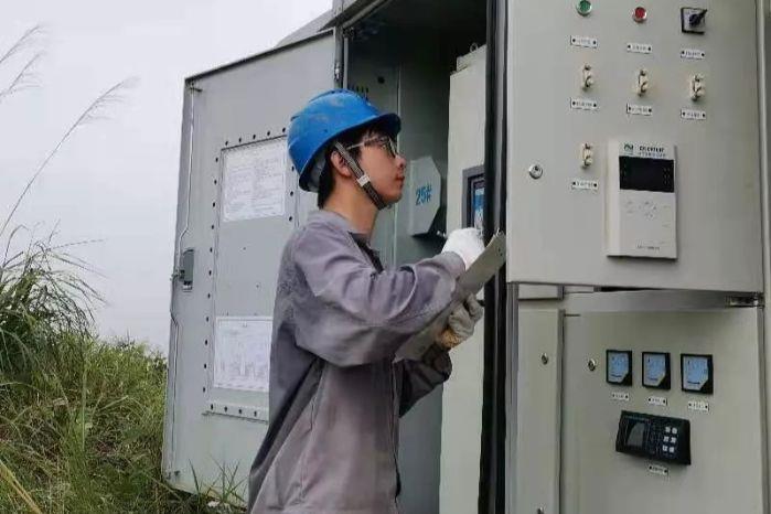 8  黨建引領，點燃發展“紅色引擎”