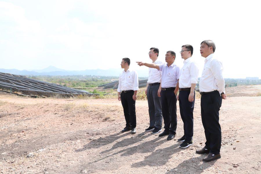 調研閻家河光伏電站